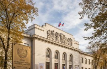 Семерых влиятельных деятелей культуры исключили из состава Союза кинематографистов России